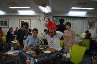 チーム名「今日だけツイてない‼」左から、大池 みどり、富山 顯、中 唯一（リーダー）、卯月 恵子